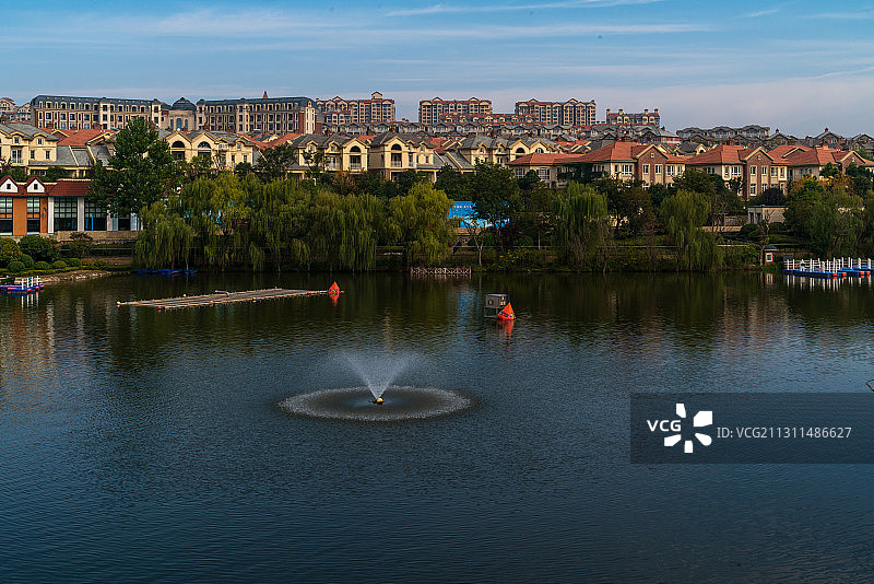 秋天的郑州洞林湖风光图片素材