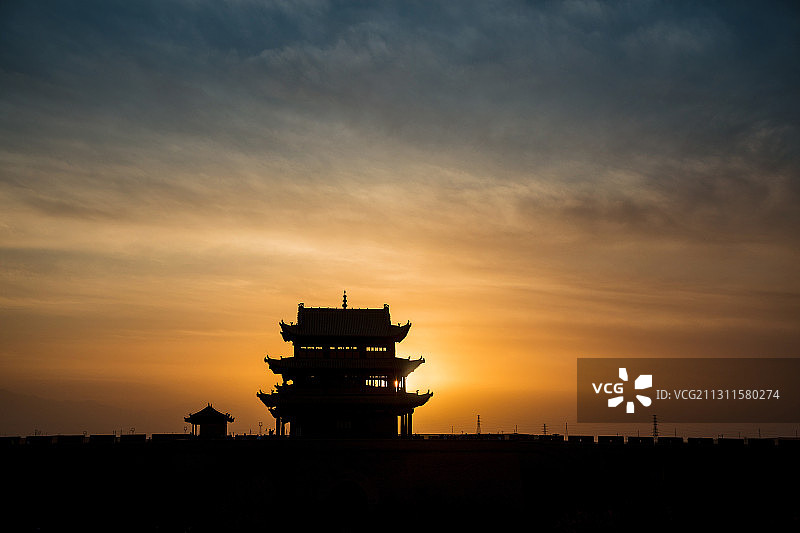 夕照嘉峪关图片素材