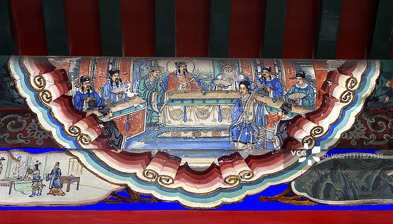 颐和园长廊里的包袱皮苏式彩画秦香莲图片素材