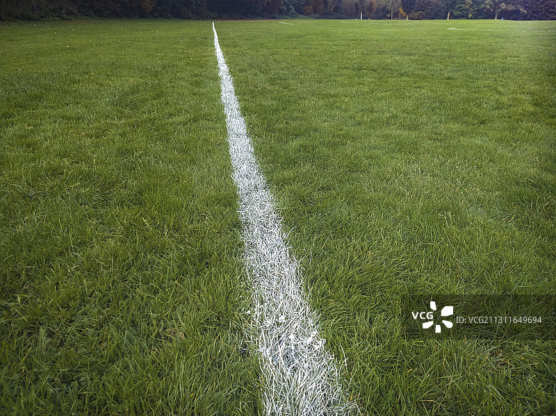 社区运动场上的边界线图片素材