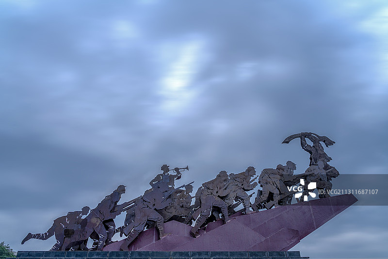 红军四渡赤水雕塑图片素材