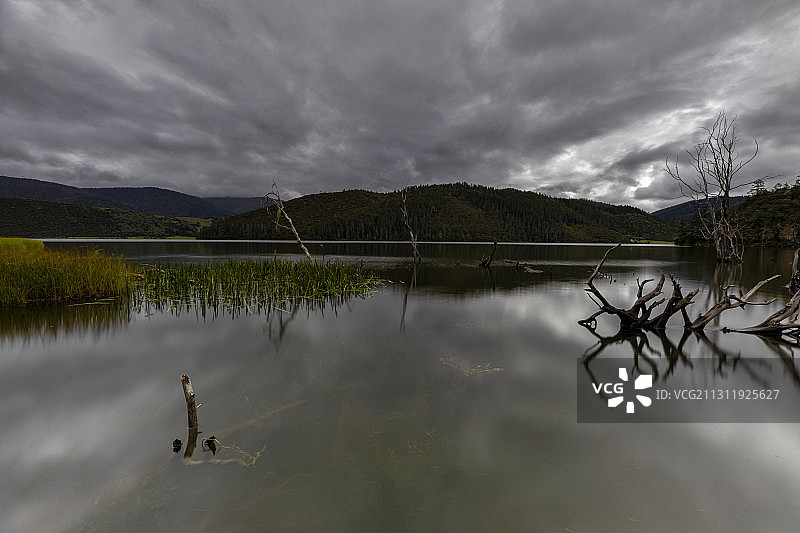 普达措属都湖图片素材