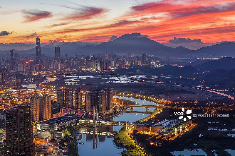 深圳福田口岸香港城市风管天际线航拍火烧云房地产图片素材