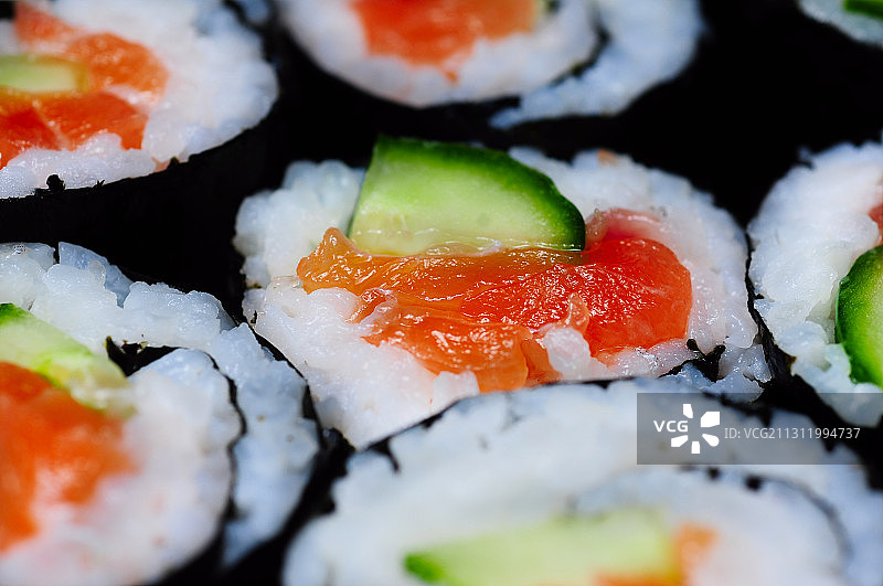 盘中寿司的特写图片素材