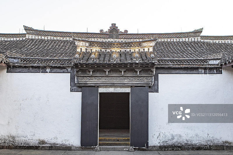 浙江绍兴鲁迅故里古镇的中式建筑图片素材