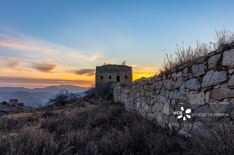 河北涞源长城雪后日落夕阳图片素材