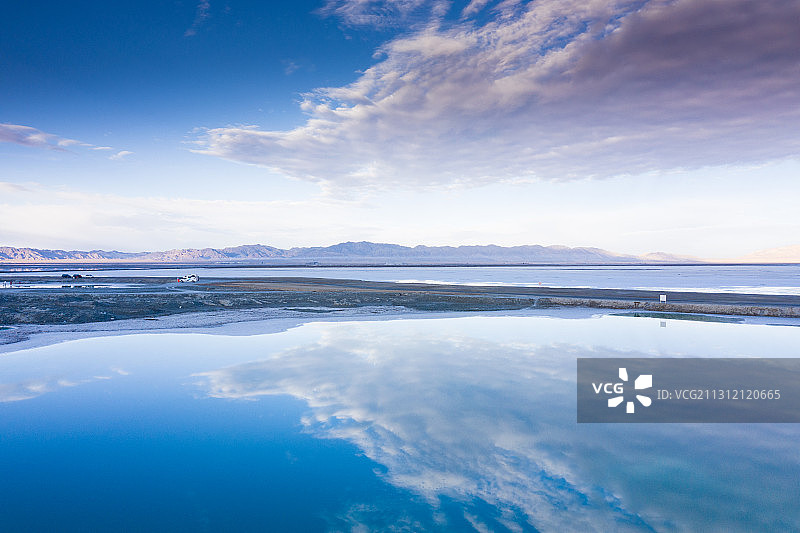 青海翡翠湖图片素材