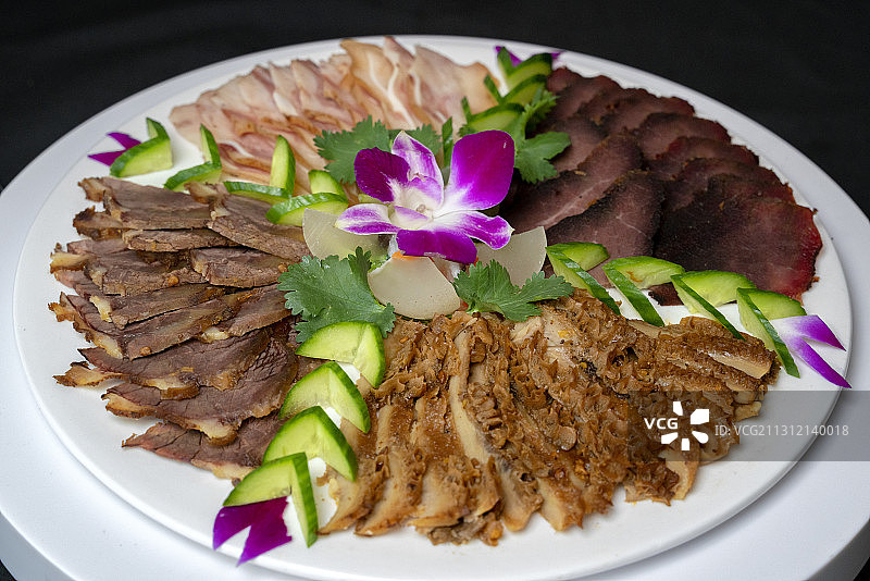 云南美食卤肉冷盘图片素材