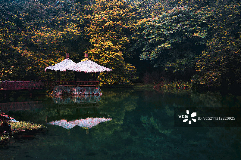 台湾阿里山姊妹潭图片素材