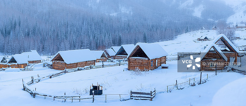 雪中小村图片素材