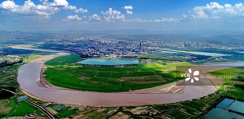 黄河紧紧的把三门峡市揽在怀抱图片素材