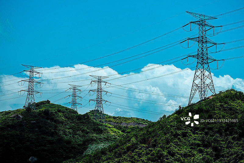 蓝天铁塔图片素材