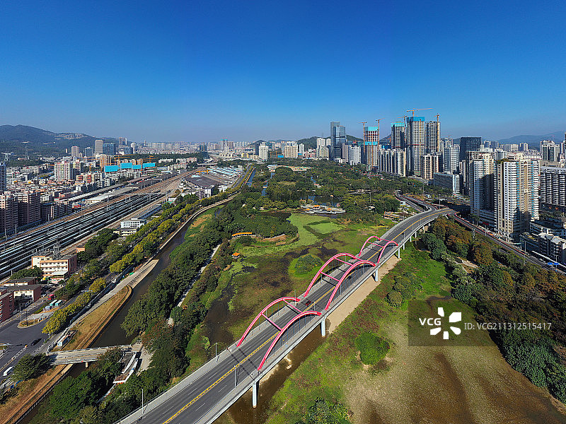 广东省深圳市罗湖区洪湖公园芙蓉桥航拍图片素材