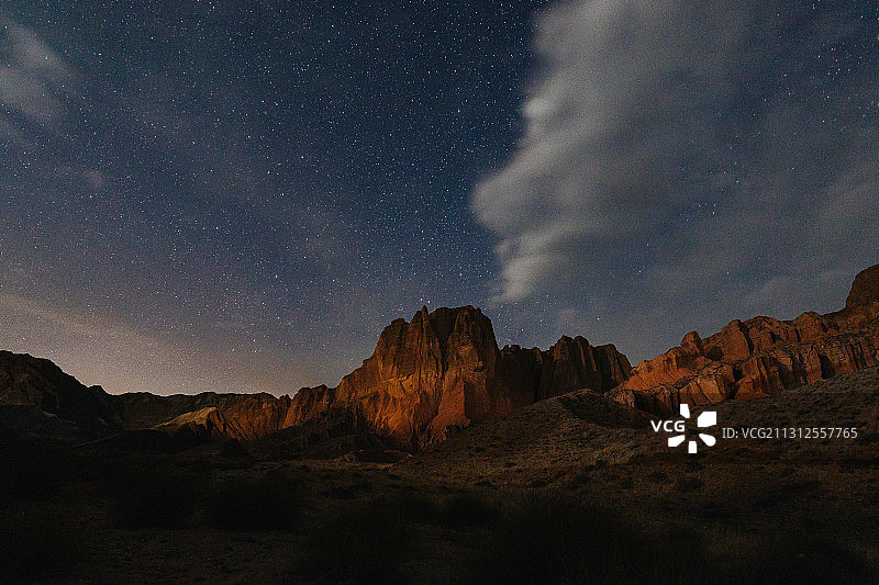 青海贵德山脉夜景图片素材