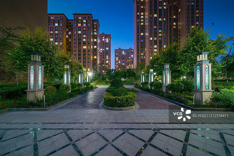 住宅小区高层建筑园庭景观道路绿化万家灯火夜景图片素材