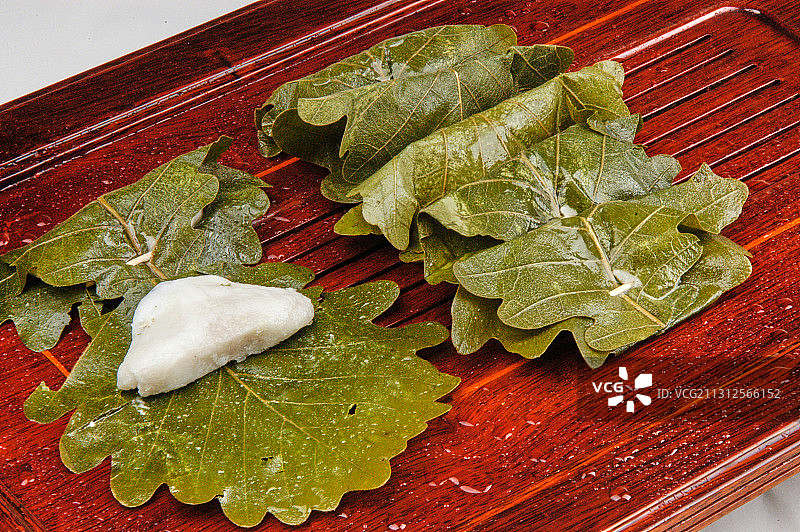 苏子叶粘豆包图片素材