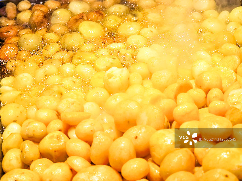 恩施美食：炕土豆图片素材