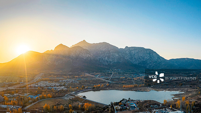 航拍登封马庄水库图片素材