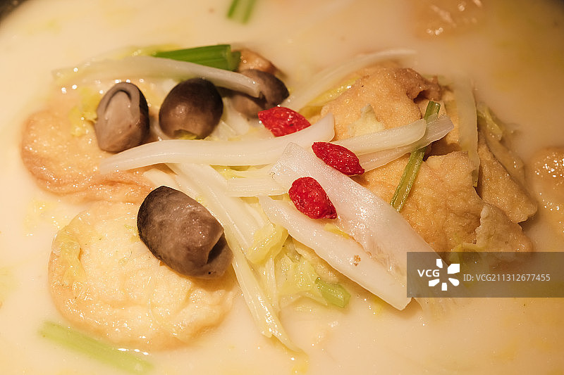 津白煮鱼腐特写图片素材