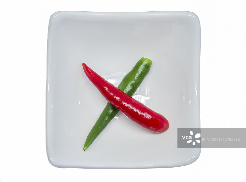 混合红色和绿色辣椒图片素材