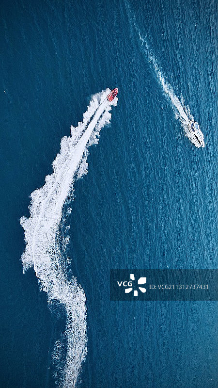 分界洲岛-追浪图片素材