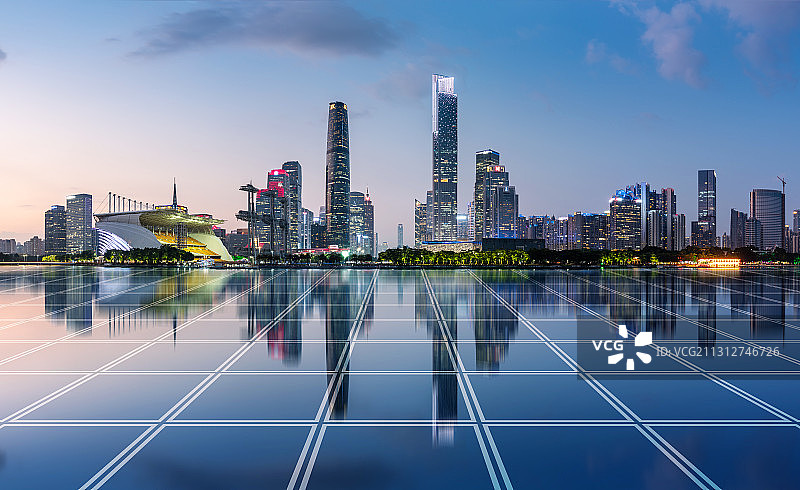 广州珠江新城繁华夜景和5G科技概念图片素材