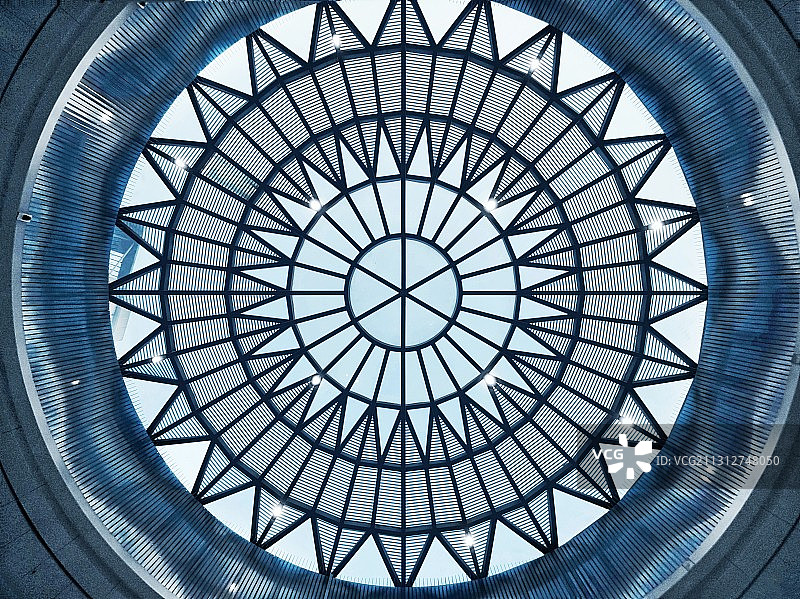 大圆顶-正下方图片素材