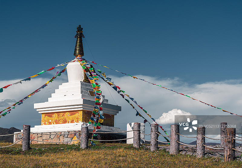 藏族祭坛-玛尼堆图片素材