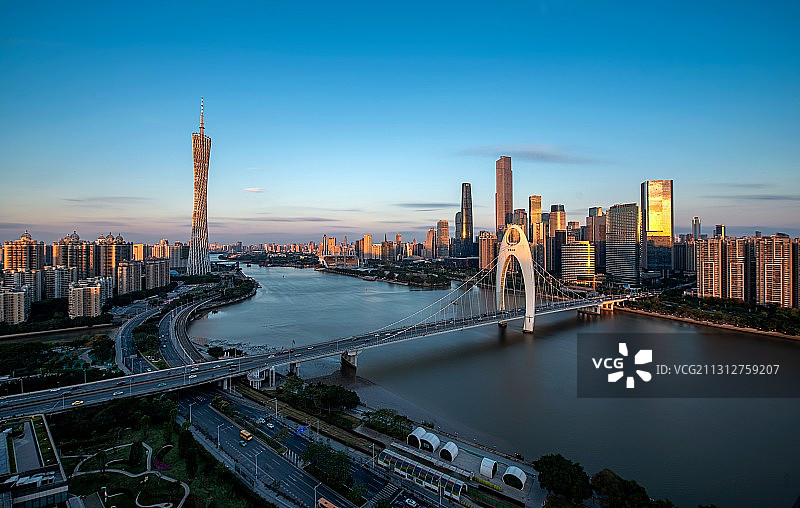 2020寒潮前锋下的珠江两岸早晨……图片素材