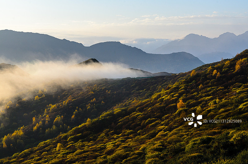 山乡日出 冶力关图片素材