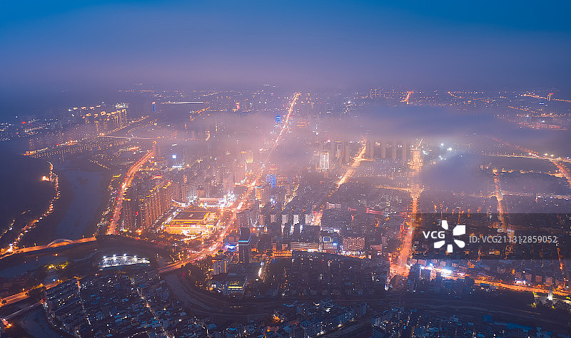 福清西区夜景云雾图片素材