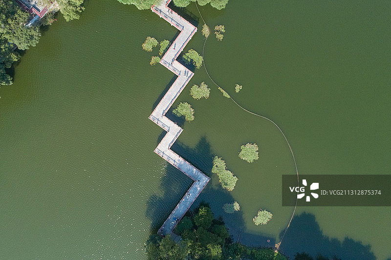 越秀东湖九曲桥图片素材