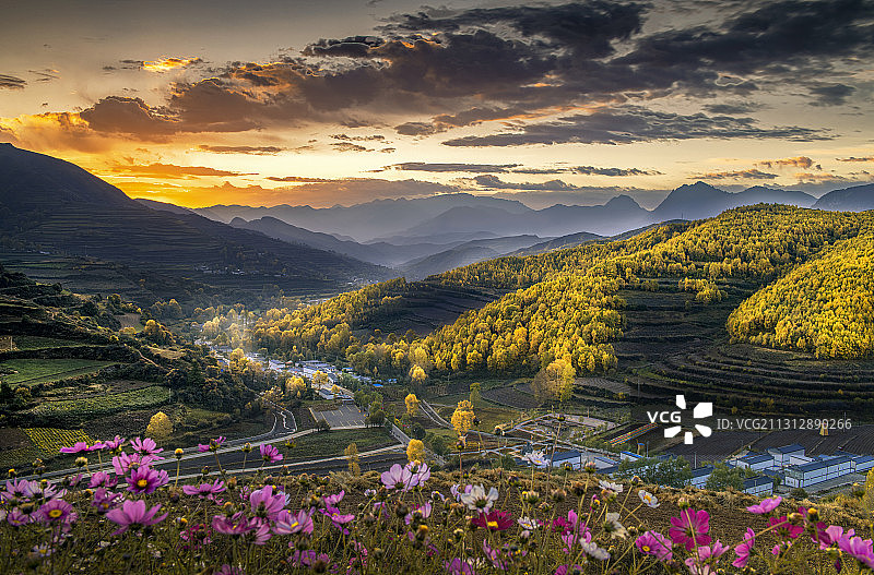 冶力关秋色图片素材