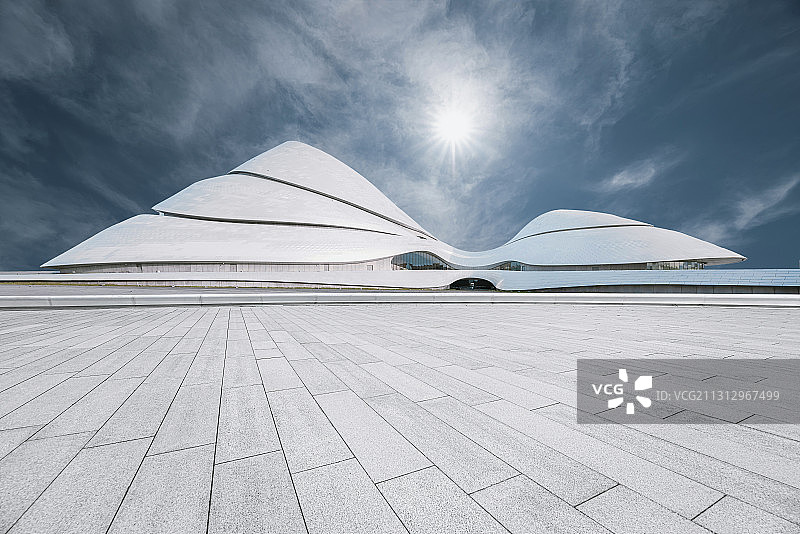 现代建筑歌剧院广场平台路面图片素材
