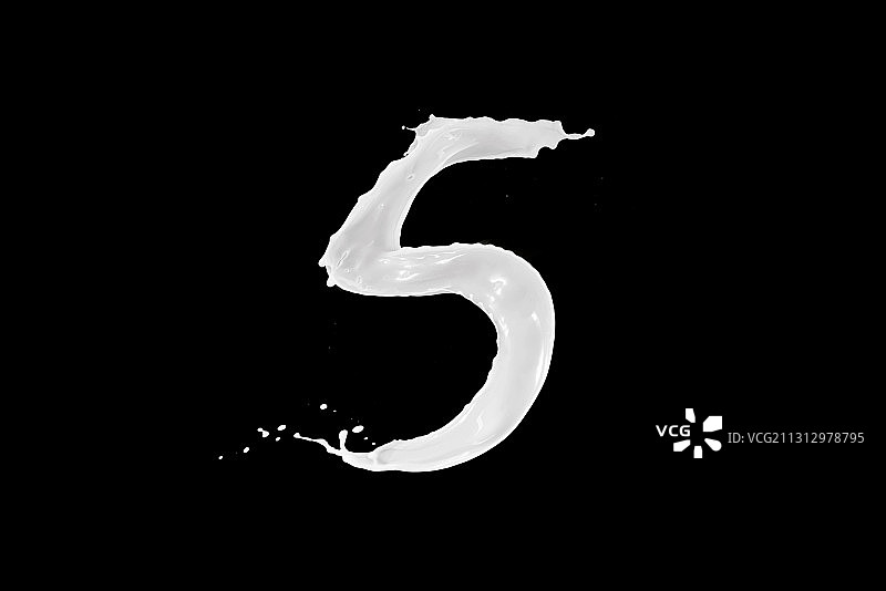 运动的牛奶符号数字5图片素材