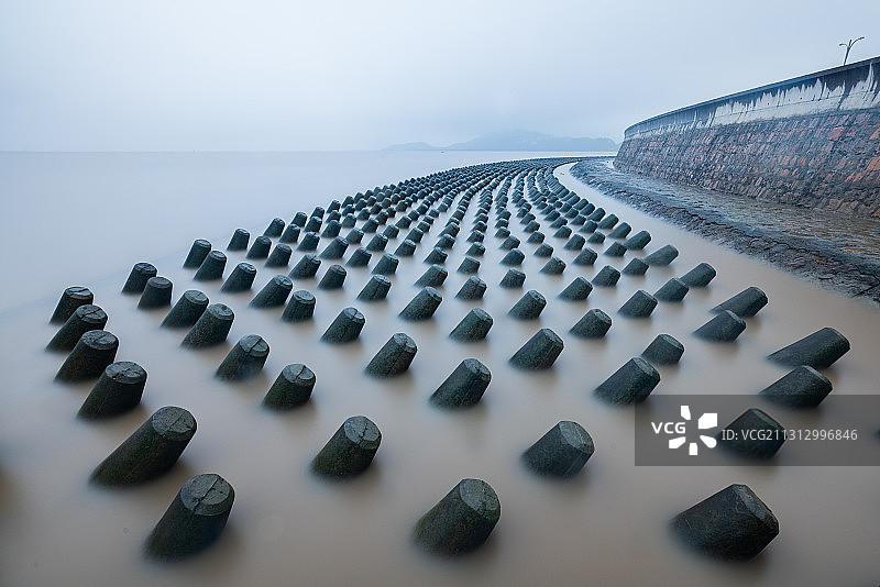 浙江省温州市洞头区大海海岸防浪堤图片素材
