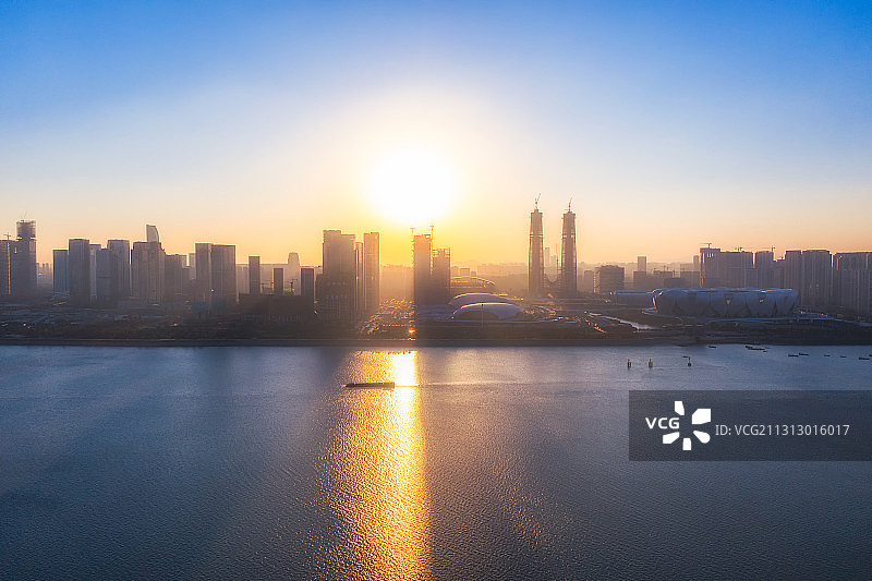 杭州钱塘江上的日出图片素材