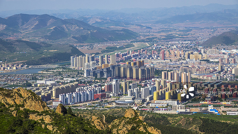 辽宁省凌源市城市全景图片素材