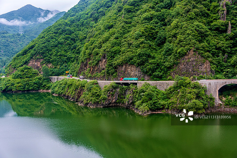 中国陕西汉中石门栈道风景区石门水库图片素材