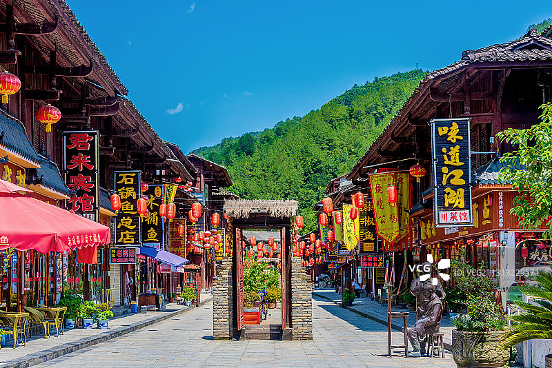 中国陕西汉中青木川古镇栖凤楼老街图片素材