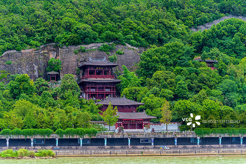 中国四川广元皇泽寺景区大佛石窟图片素材