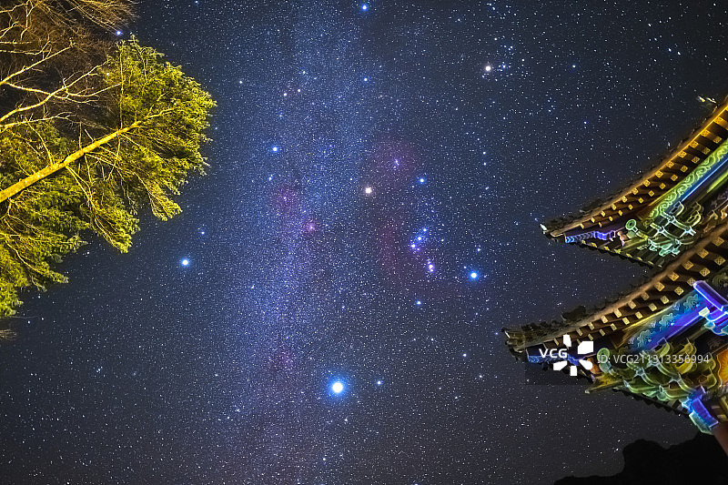 陕西秦岭留坝县柴关岭冬季星空图片素材