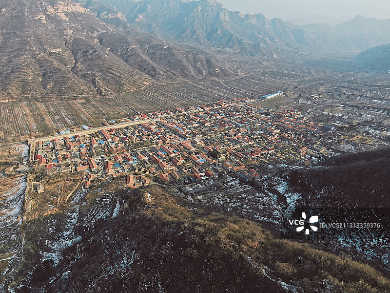 航拍冬季怀来镇边城长城小镇图片素材