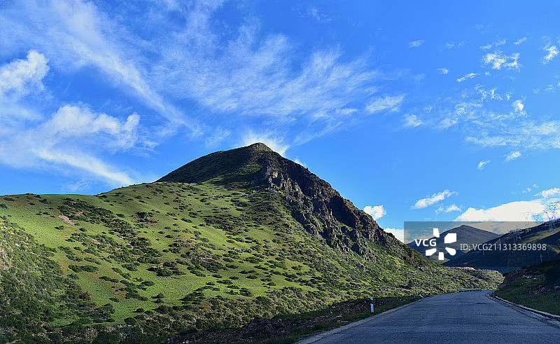 西藏昌都左贡318国道附近风景图片素材