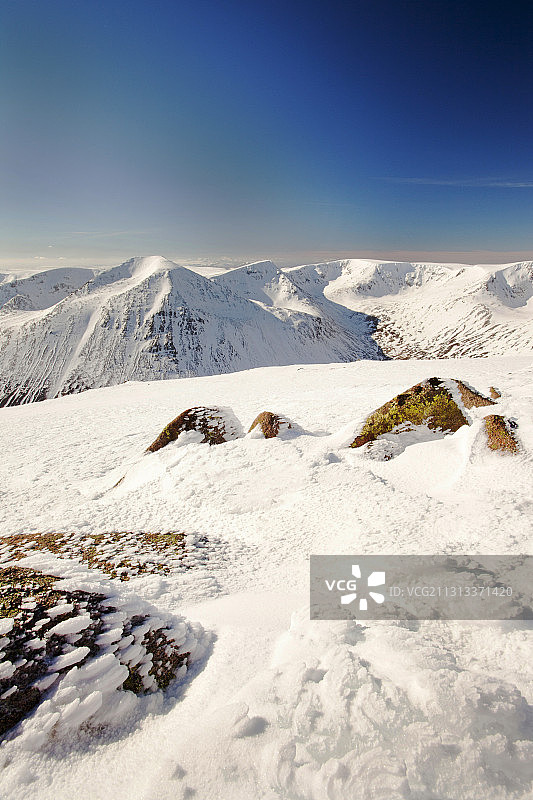 从本·麦克杜伊山顶眺望凯恩戈姆山脉的天使峰和布雷里亚赫图片素材