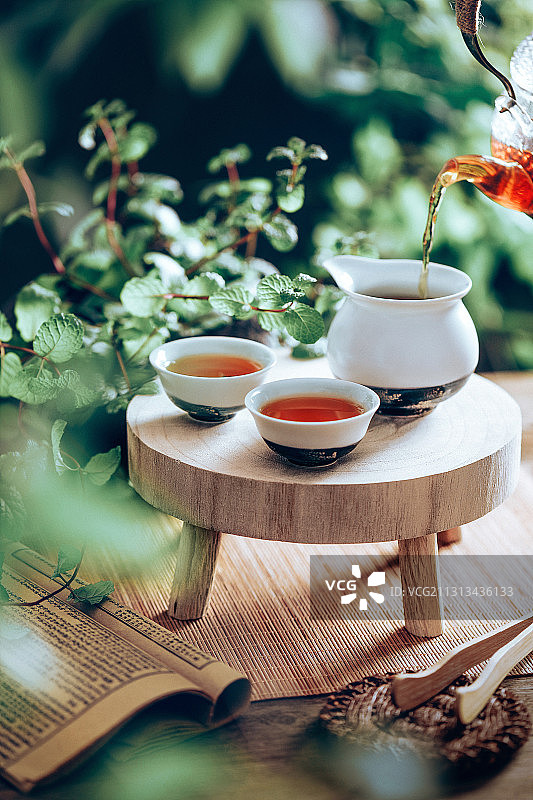 冲泡工夫红茶图片素材