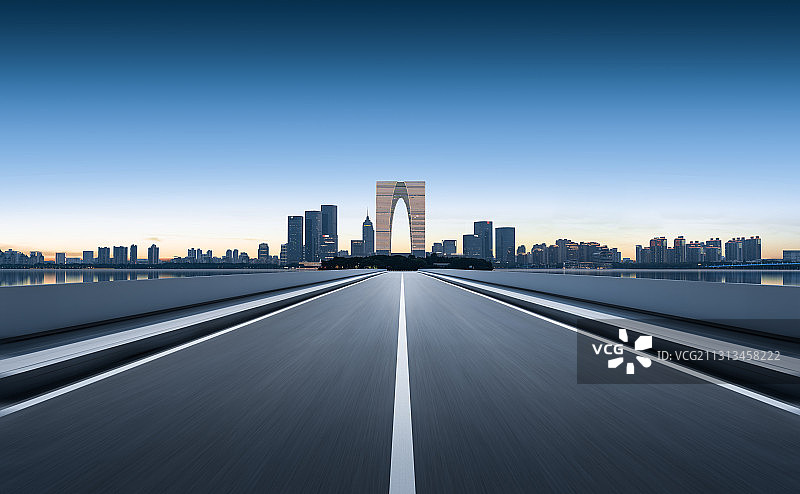 苏州城市夜景公路图片素材