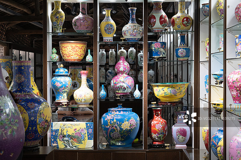 陶瓷艺术、青花瓷、景德镇陶瓷、陶艺烧制图片素材