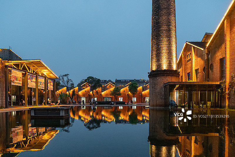 陶瓷艺术、青花瓷、景德镇陶瓷、陶艺烧制图片素材