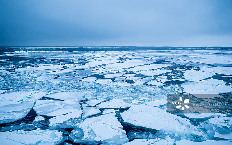 Drift Ice on the Okhotsk Sea图片素材